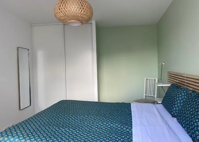 Maison Neuve Zone Coulee Verte Menant A L\'Ocean